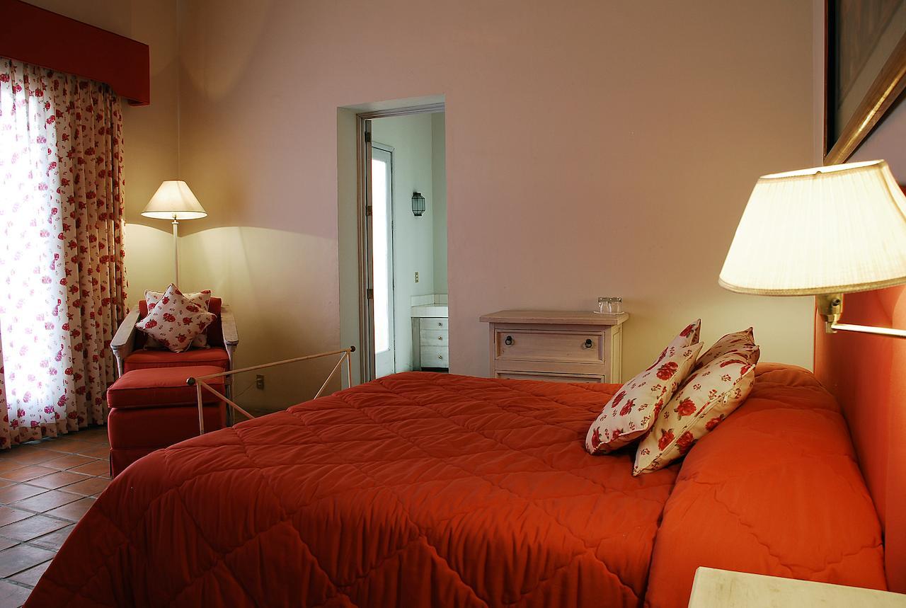 Lake Chapala Inn Стая снимка
